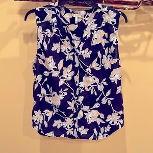 Joie Finnegan Silk floral button sleeveless. Great condition. Worn once.